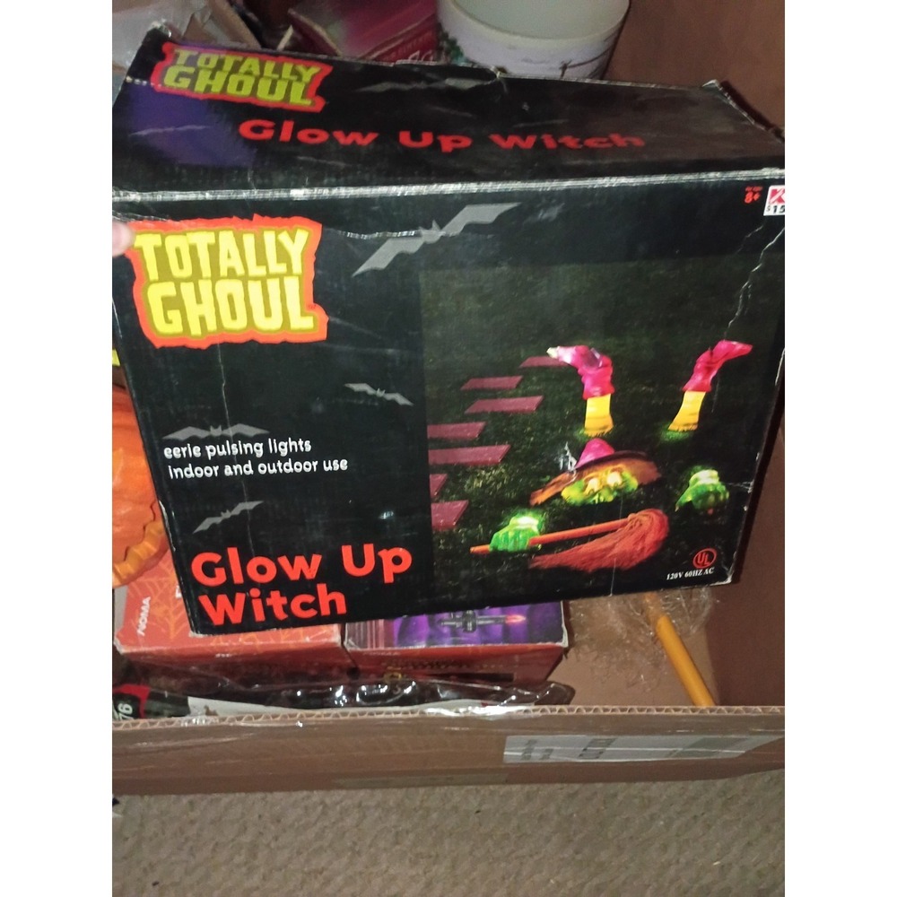 Totally Ghoul Light Up WITCH Halloween Decoration With Lights RARE  Works